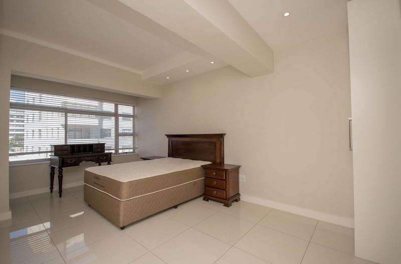 To Let 2 Bedroom Property for Rent in Sea Point Western Cape